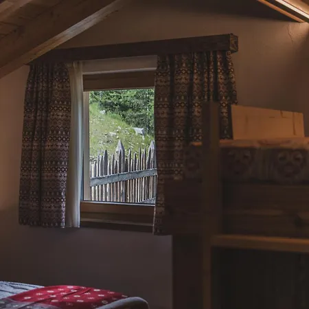 Hotell Rifugio Lago Malghette *