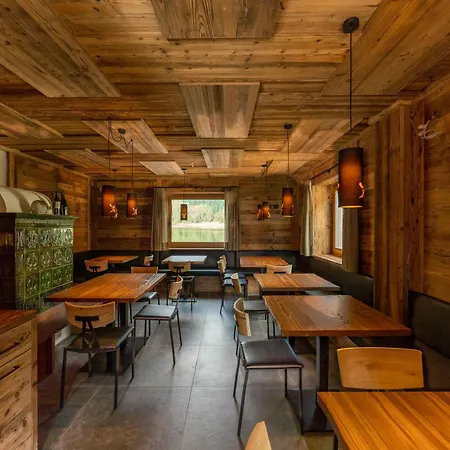 Hotell Rifugio Lago Malghette